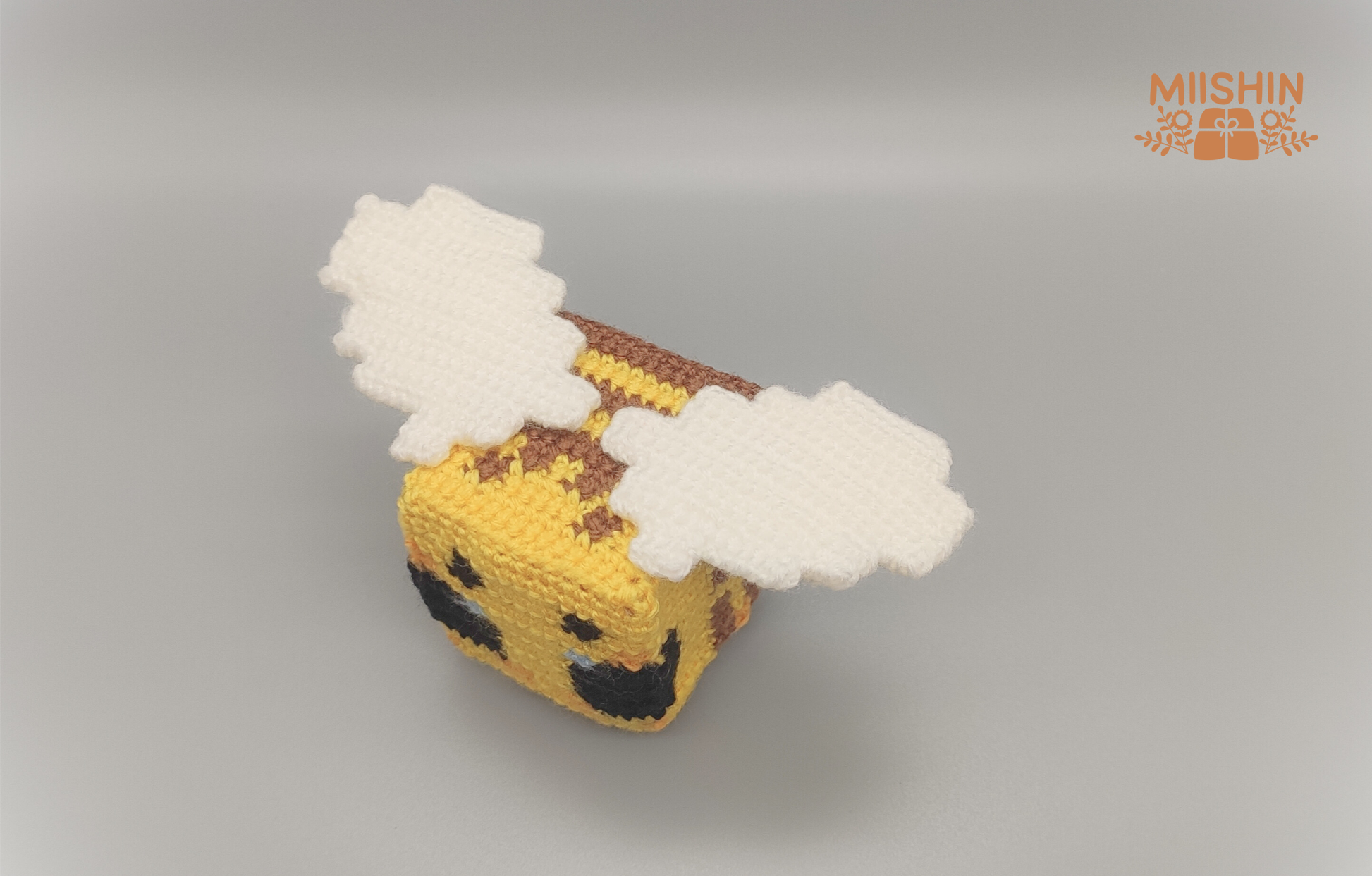 Minecraft, Art, Bee, Honey, Wildlife, Friendly, Creations, Plush, Fanmade, Handmade, Original Gift, Crochet, Amigurumi, Addict, Crafters.