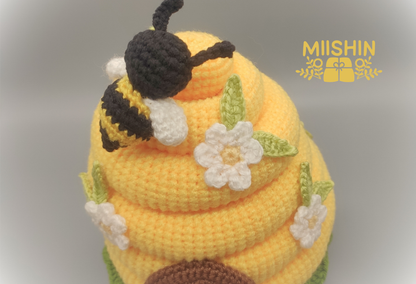 beehive crochet, bee decor, spring home decor, crochet ornament, handmade gift, bee lover gift, spring decoration, cute crochet, amigurumi decor, floral crochet, eco friendly gift, crochet home decor, kawaii home decor