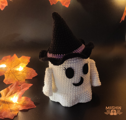 cute and little ghost, shiver ghostie, halloween, crochet, pattern, handmade, ideal for gift, home decor, amigurumi