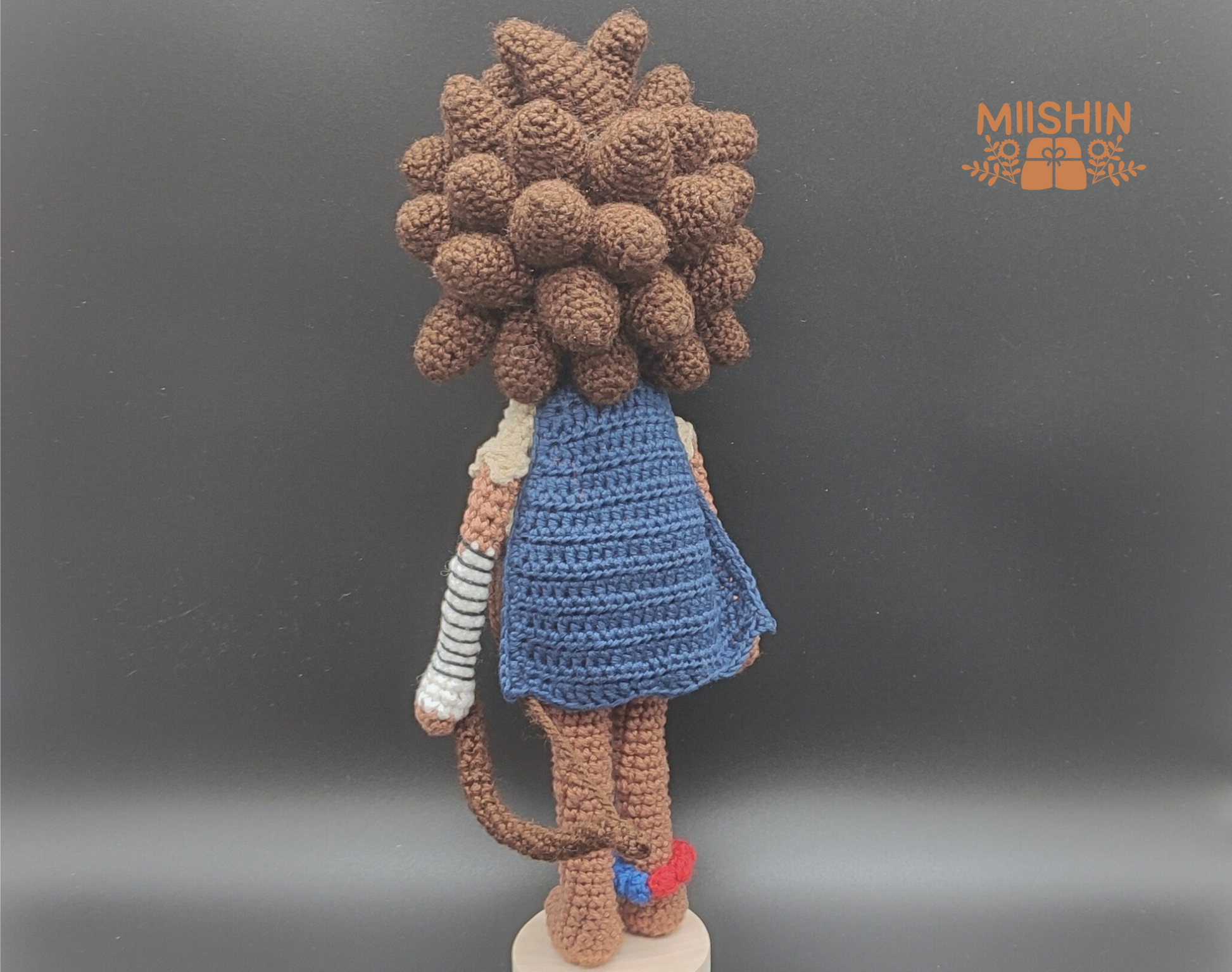 Low, Alone, Six, Mono, Plush, Videogame, Skin, Fandmade, Handmade, Gift Ideas, Personalized, For Him, For Her.
