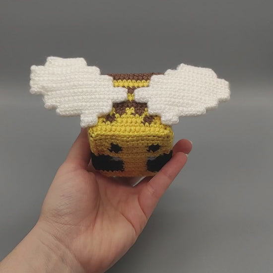 Minecraft, Art, Bee, Honey, Wildlife, Friendly, Creations, Plush, Fanmade, Handmade, Original Gift, Crochet, Amigurumi, Addict, Crafters.
