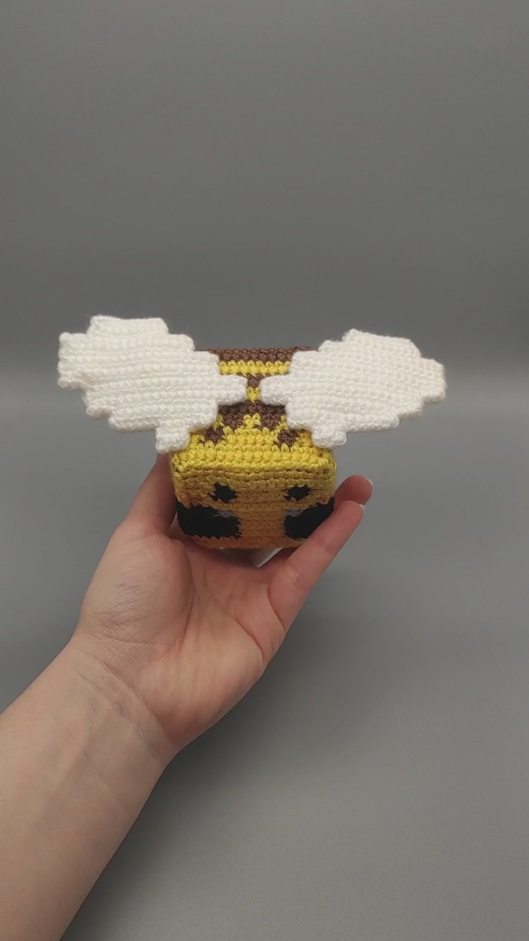 Minecraft, Art, Bee, Honey, Wildlife, Friendly, Creations, Plush, Fanmade, Handmade, Original Gift, Crochet, Amigurumi, Addict, Crafters.