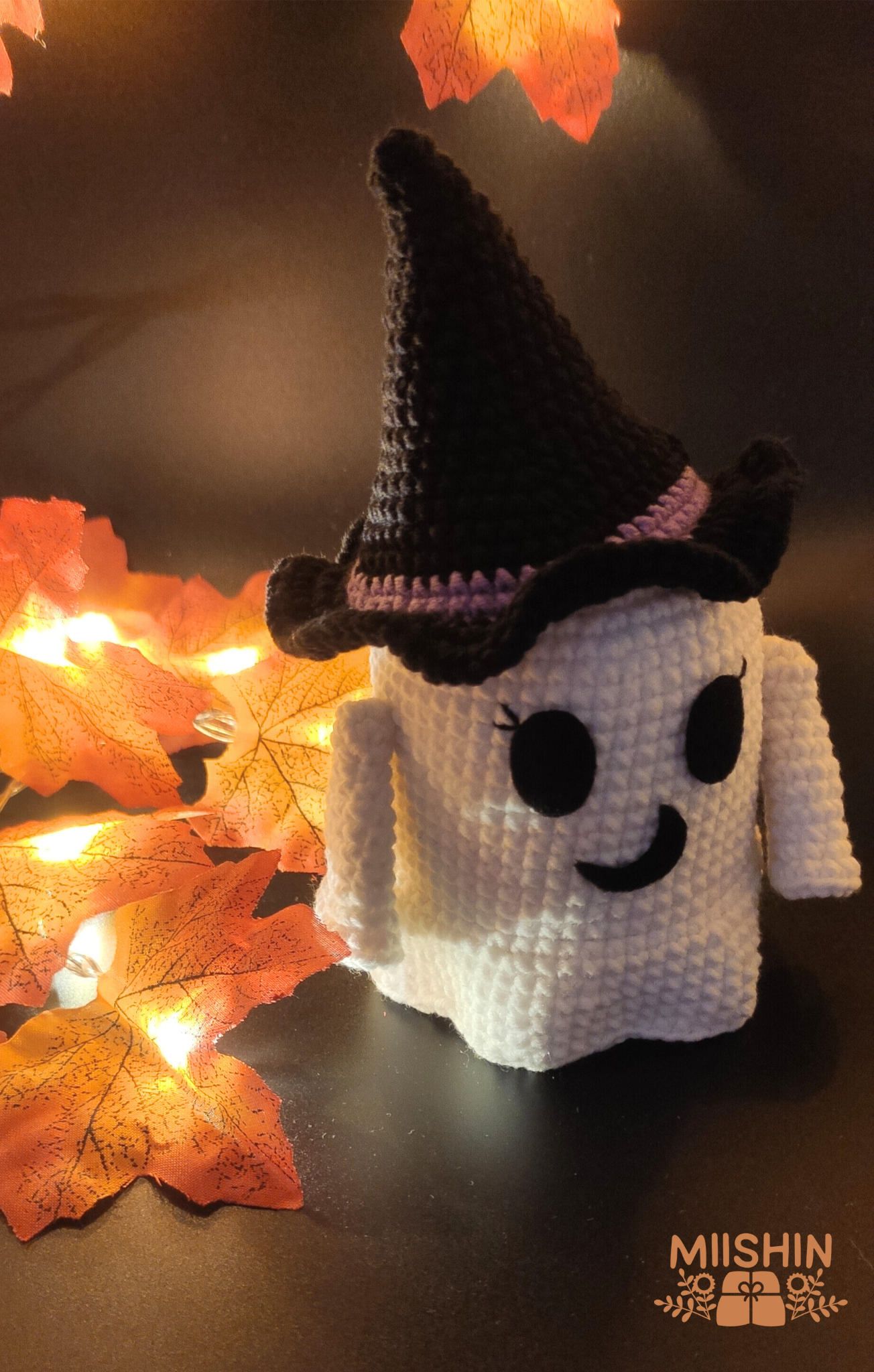 cute and little ghost, shiver ghostie, halloween, crochet, pattern, handmade, ideal for gift, home decor, amigurumi