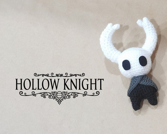 Hollow Knight- Amigurumi Crochet, 2 tamaños, convertible a llavero