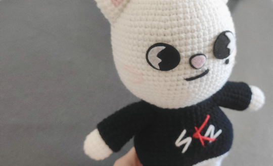 SKZOO JINIRET Stray Kids Plushie + FREEBIE, Hyunjin Fanart, Kpop Merch