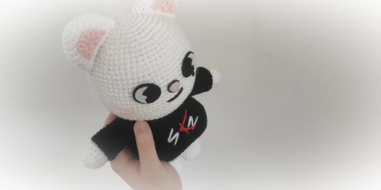 SKZOO JINIRET Stray Kids Plushie + FREEBIE, Hyunjin Fanart, Kpop Merch