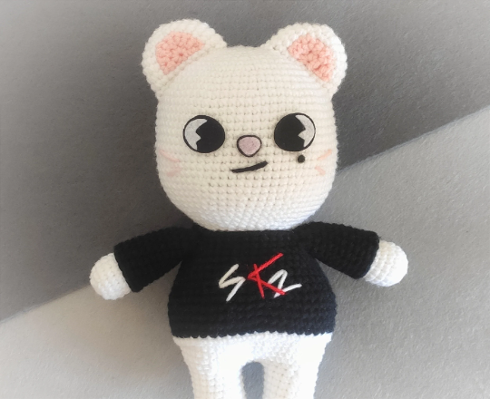 SKZOO JINIRET Stray Kids Plushie + FREEBIE, Hyunjin Fanart, Kpop Merch